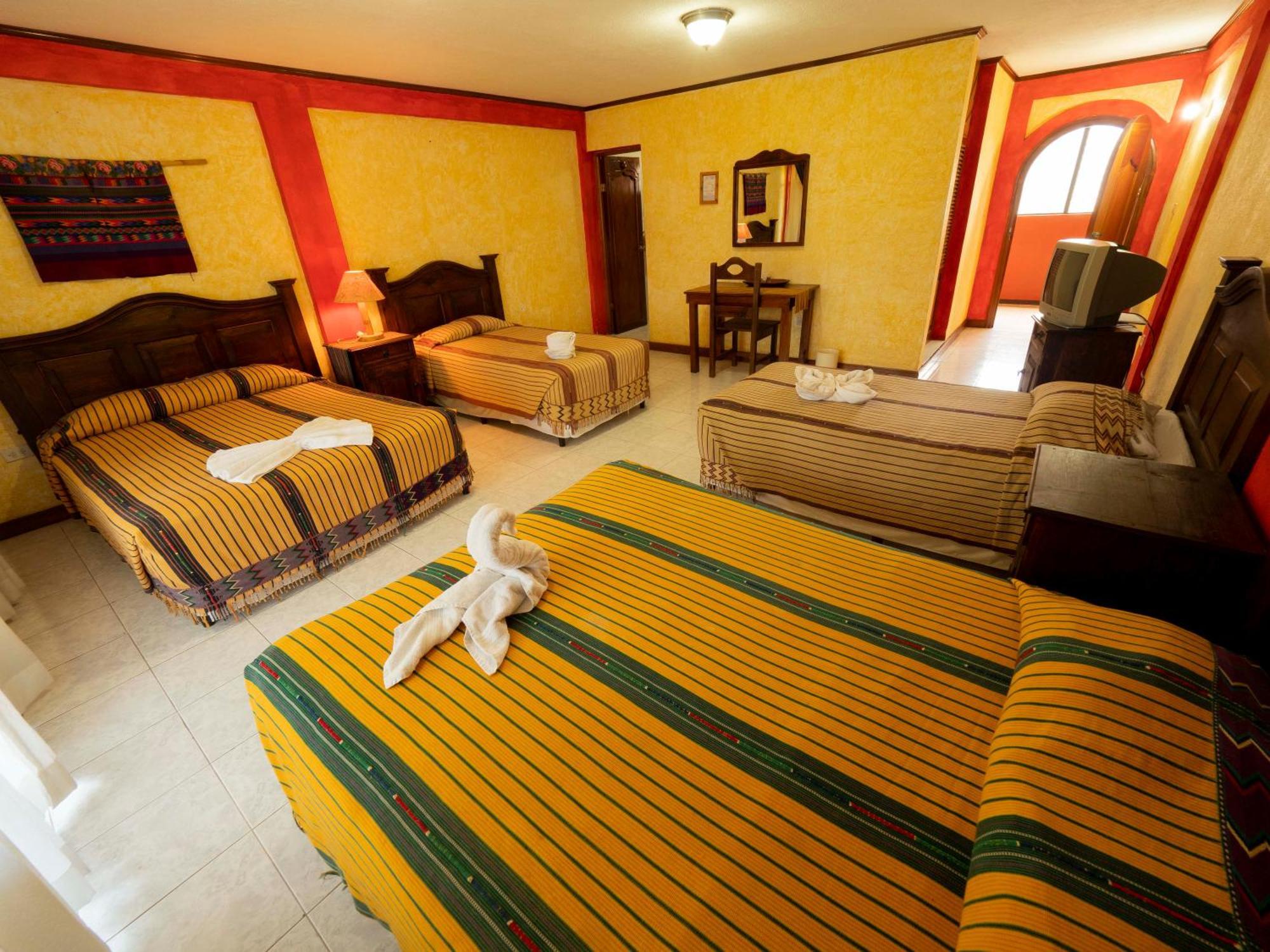 Hotel Tiosh Abaj Santiago Atitlán Eksteriør billede